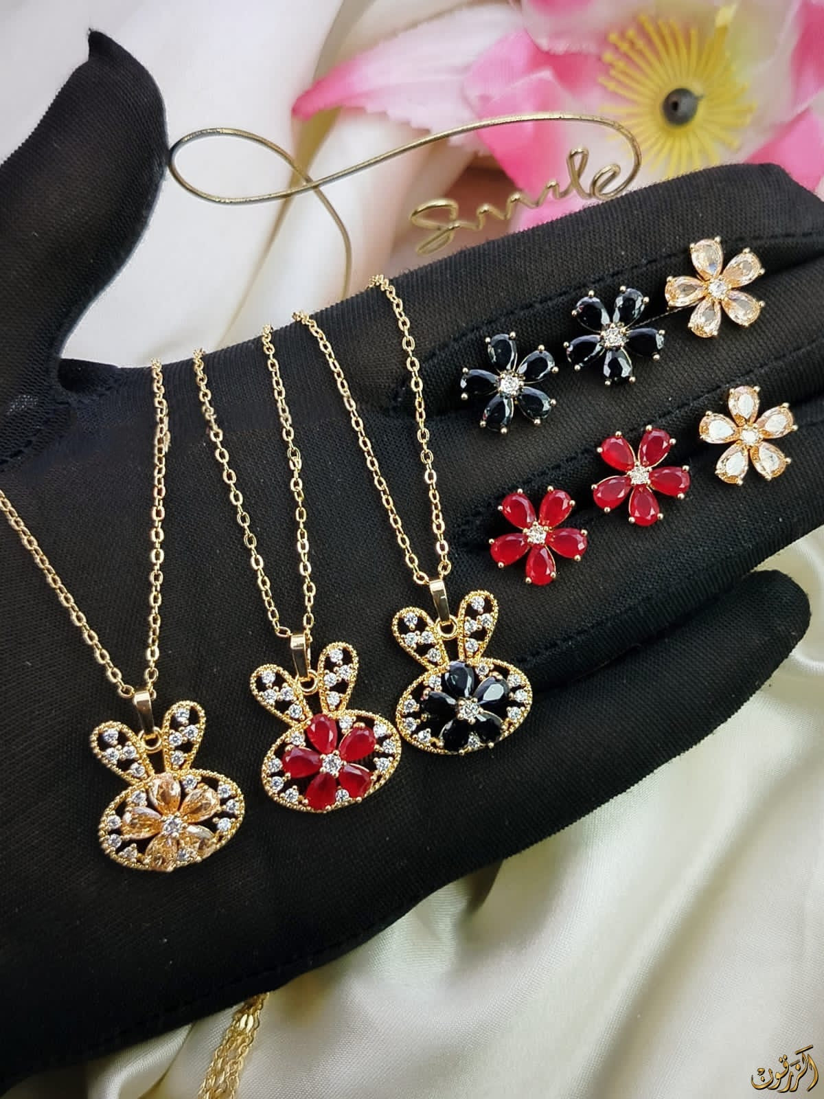 Flower Locket Set Huz-004